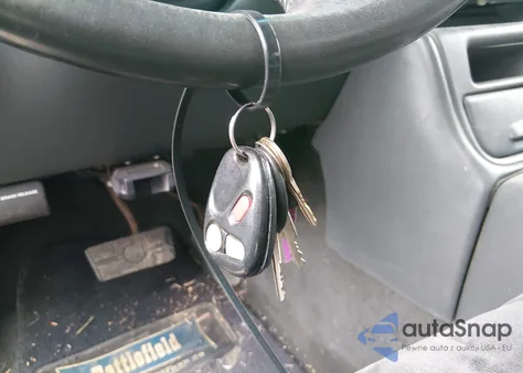 2000 Chevrolet Silverado 1500 Ls z USA, uszkodzony, nr VIN 2GCEK19T6Y1237885